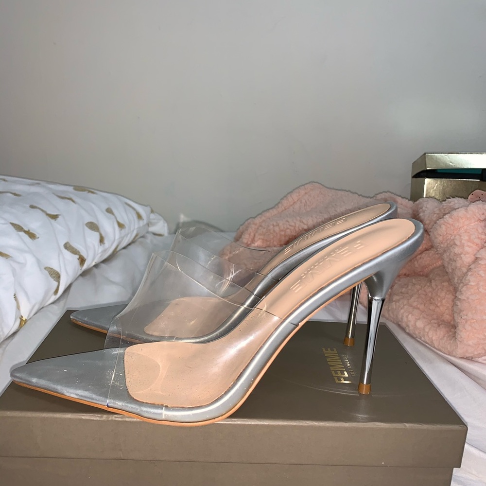 Barely there Antidote LA Mules